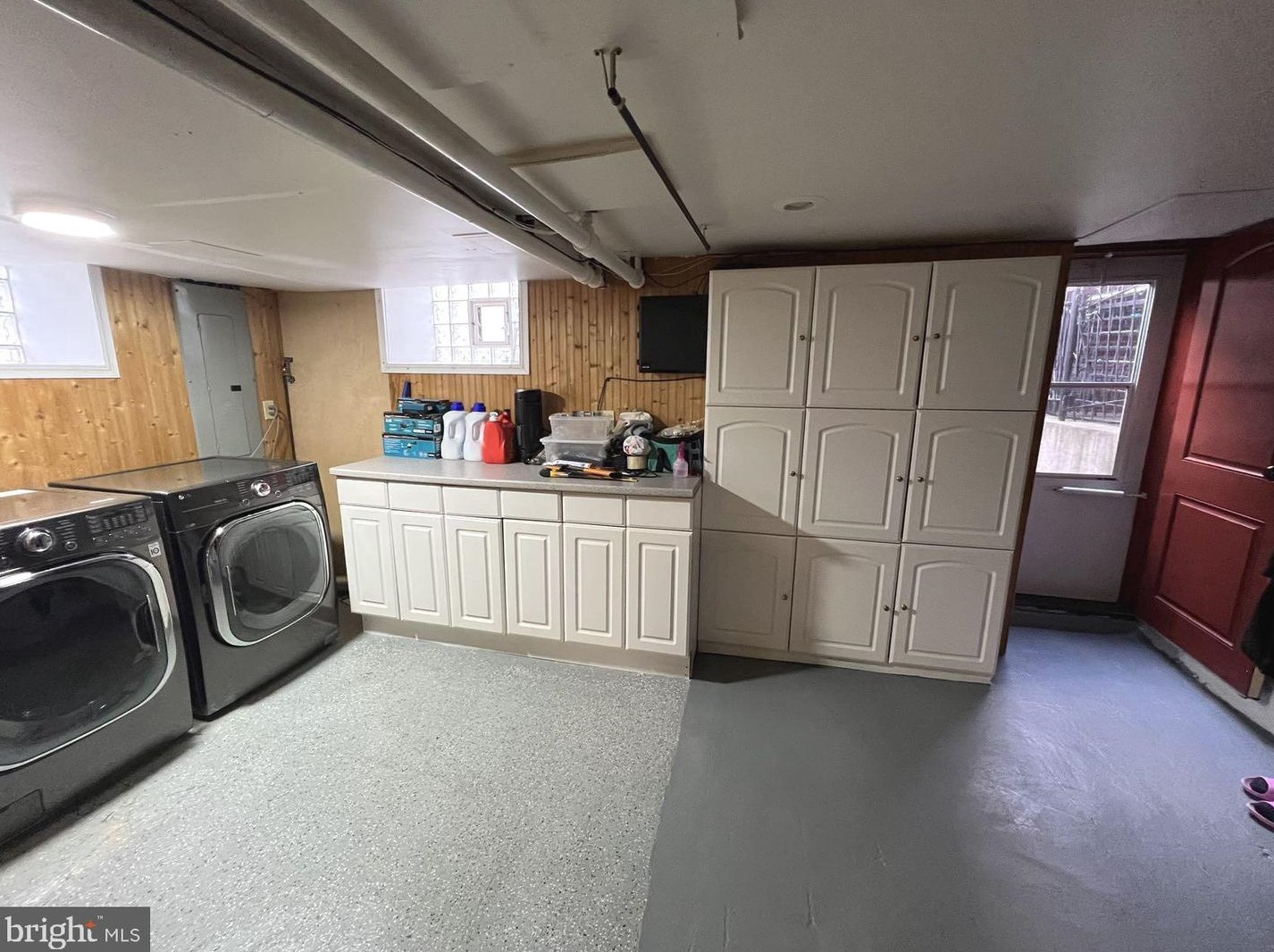 7323 Sackett St, Philadelphia PA 19152-4511 exterior