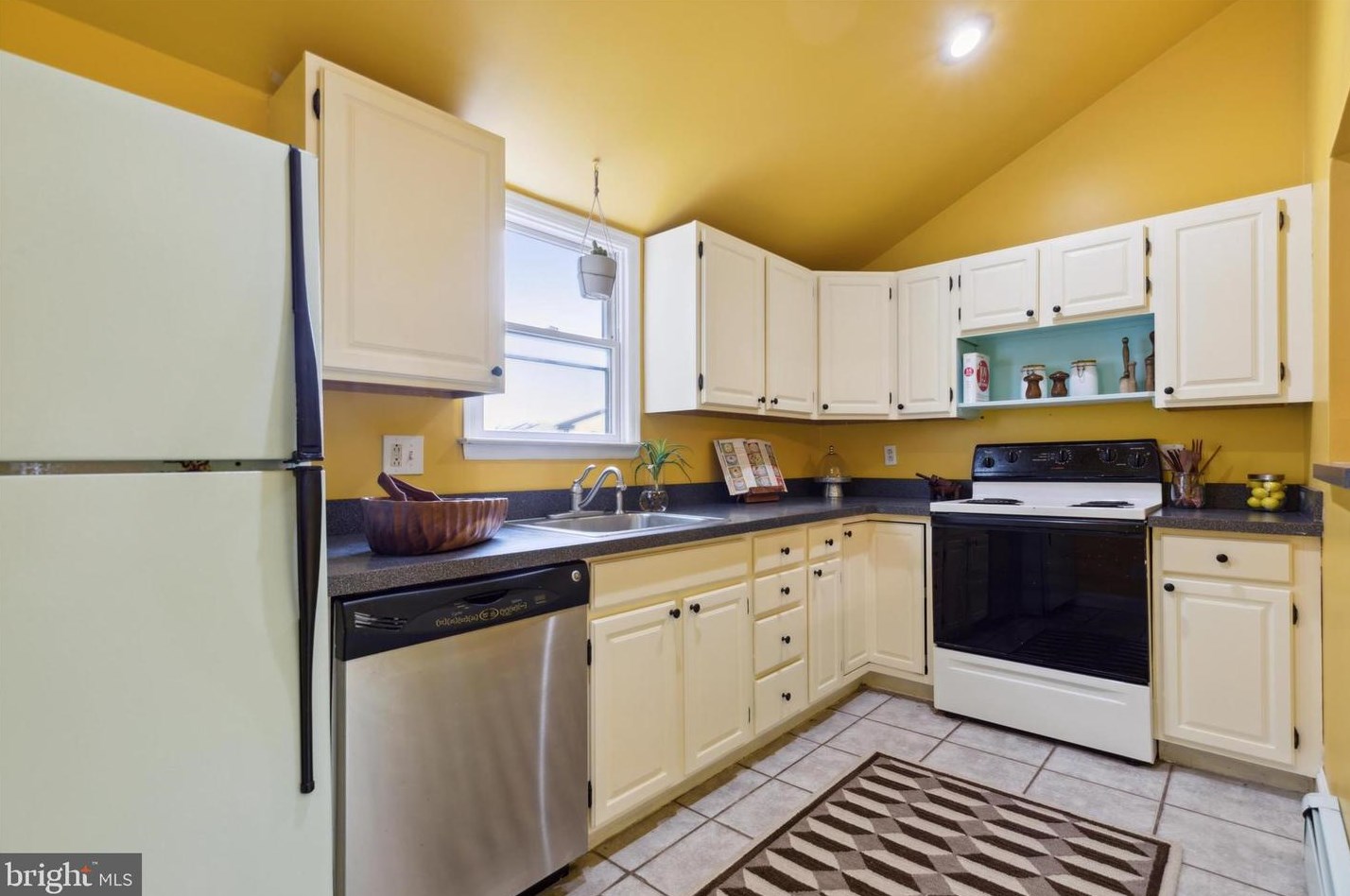 311 Carson St, Philadelphia PA 19127-1305 exterior