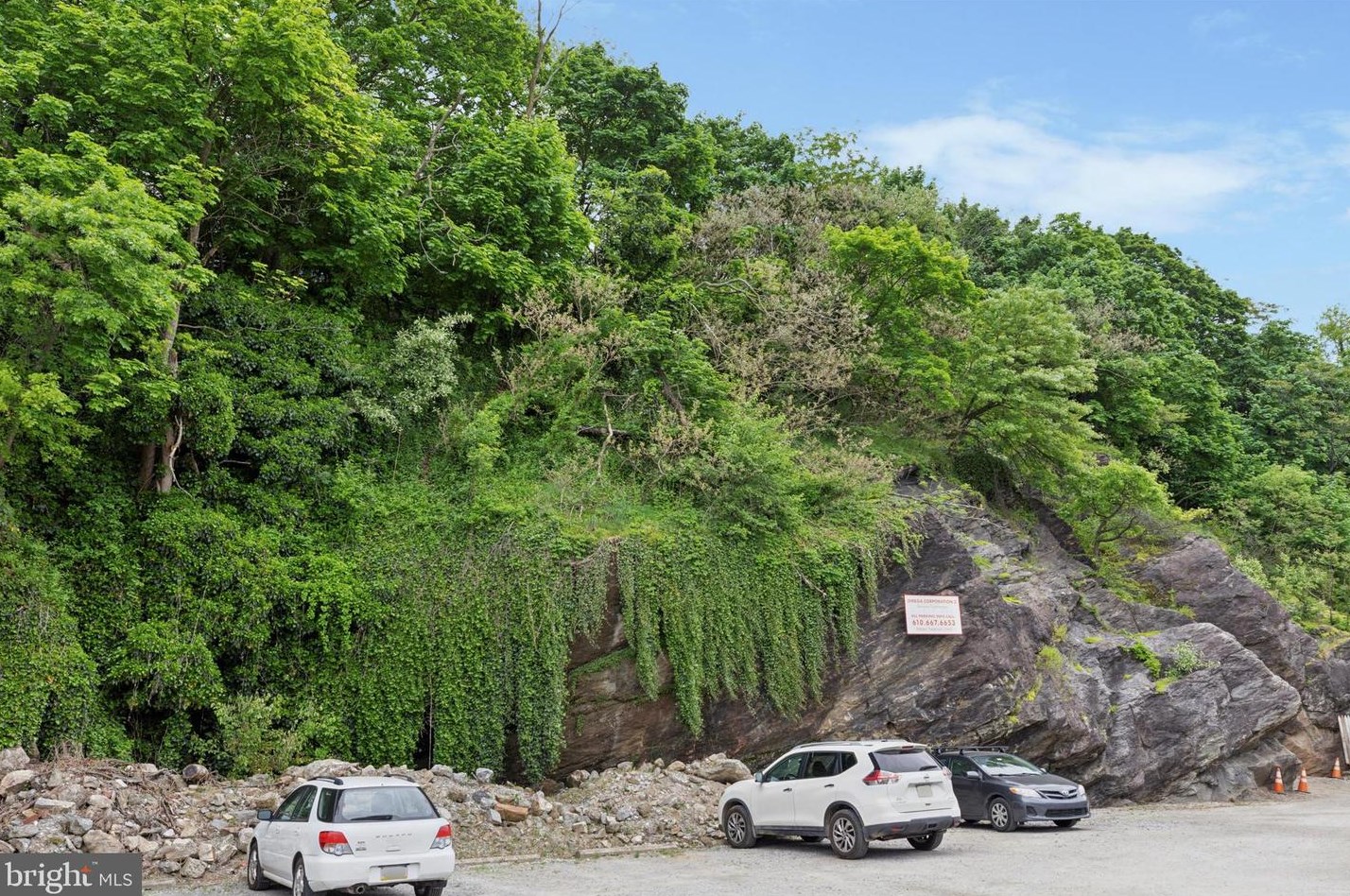 311 Carson St, Philadelphia PA 19127-1305 exterior