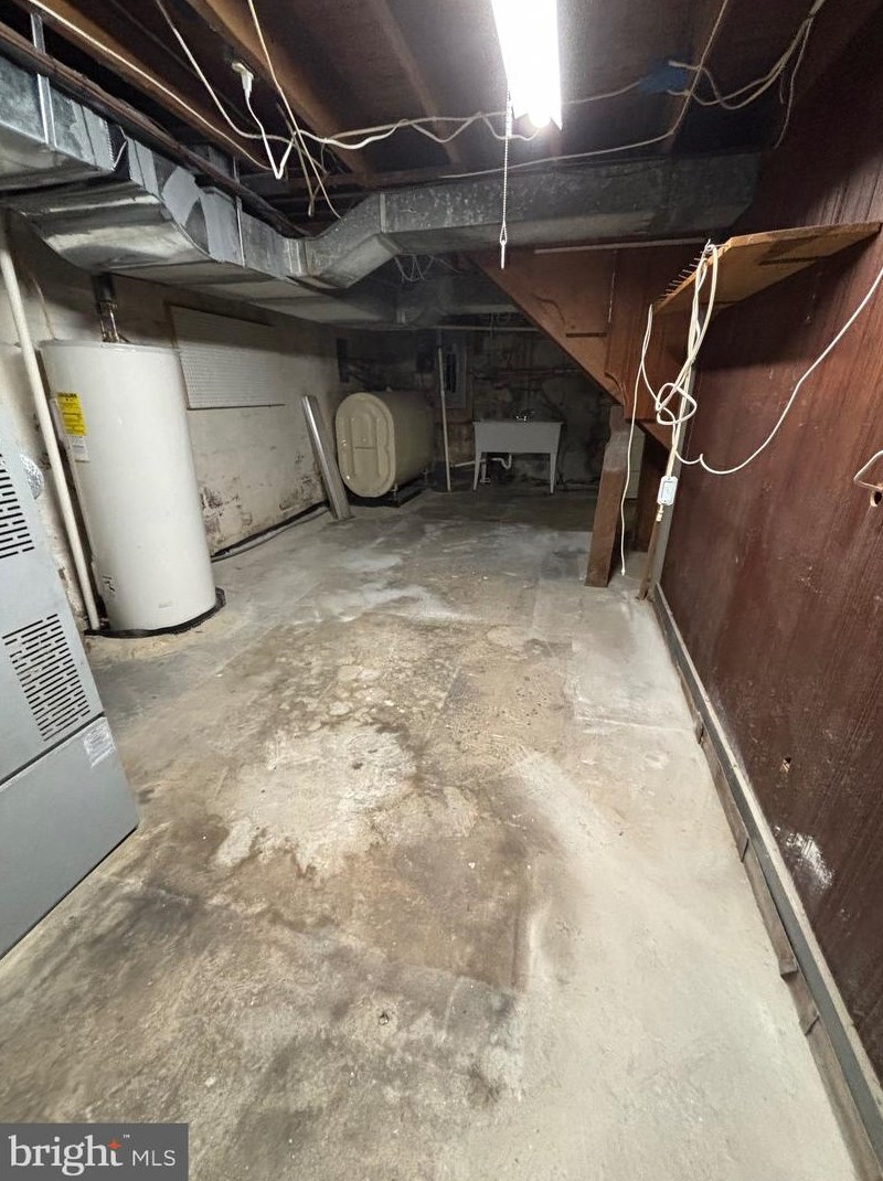 15141 Wayside Rd, Philadelphia PA 19116-1403 exterior