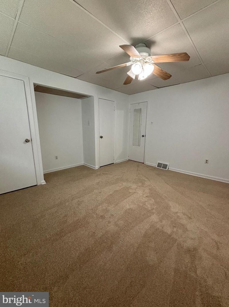 15141 Wayside Rd, Philadelphia PA 19116-1403 exterior