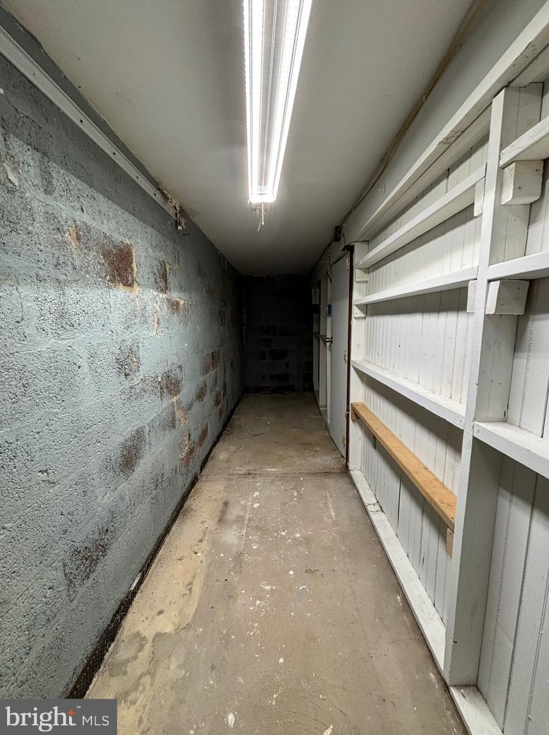 15141 Wayside Rd, Philadelphia PA 19116-1403 exterior