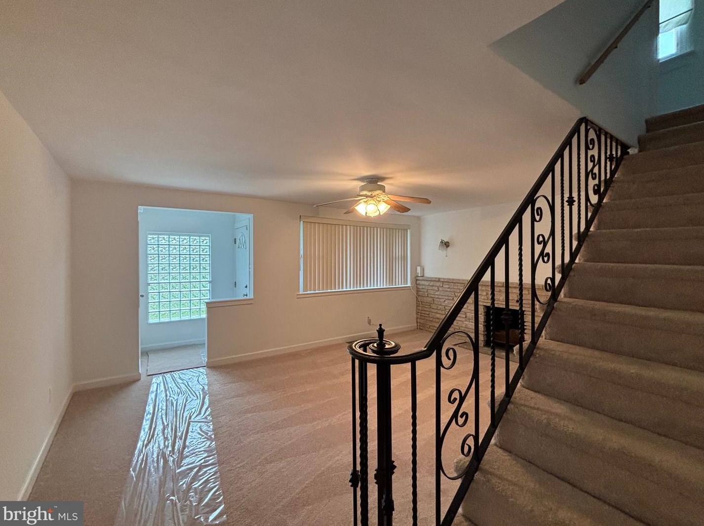 15141 Wayside Rd, Philadelphia PA 19116-1403 exterior