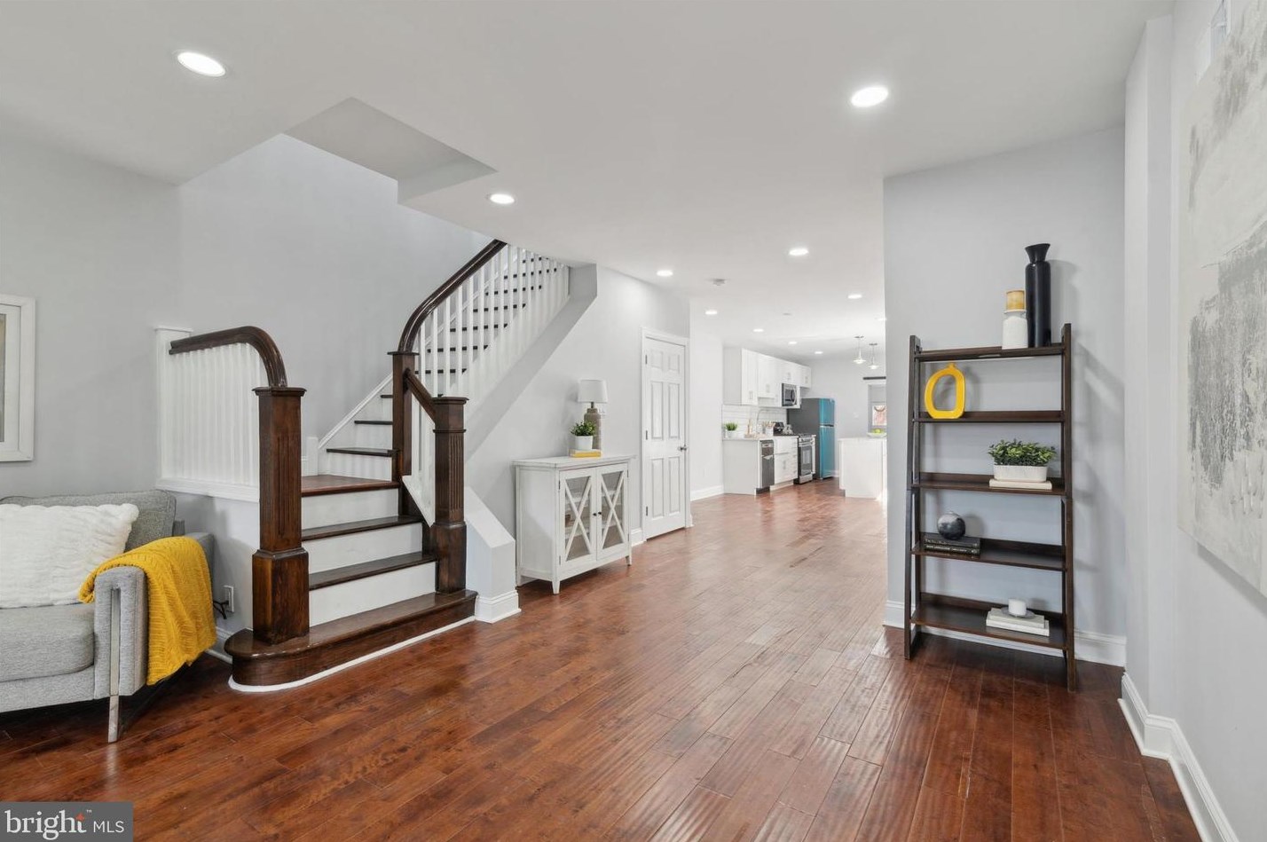 5941 Washington Ave, Philadelphia PA 19147-4825 exterior