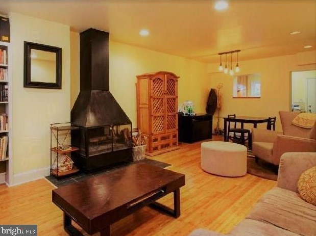 1639 Naudain St, Philadelphia, PA 19146-1520