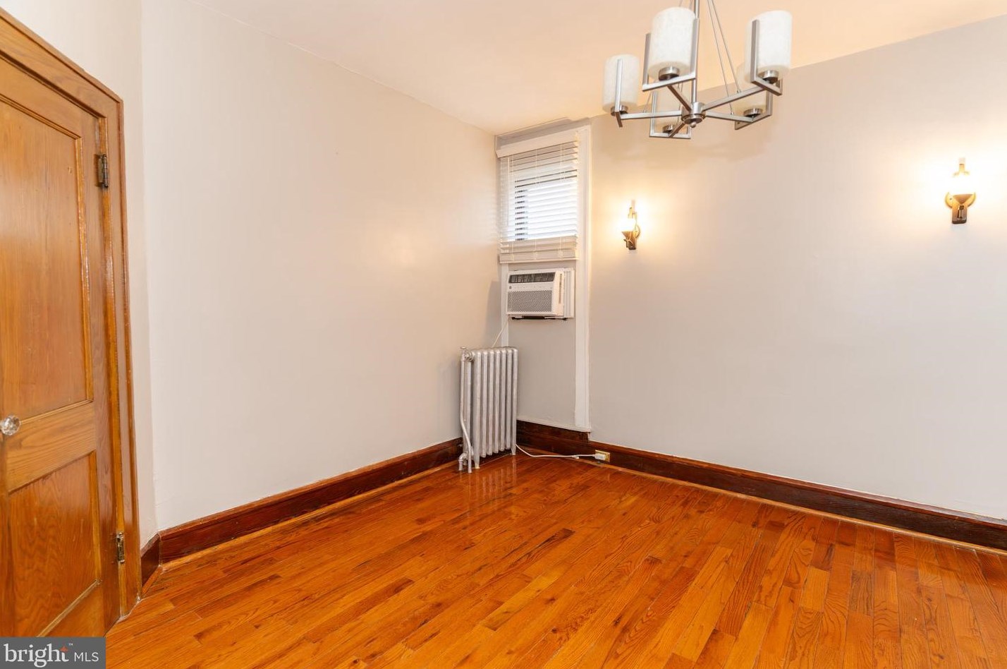 5841 Rodman St, Philadelphia, PA 19143