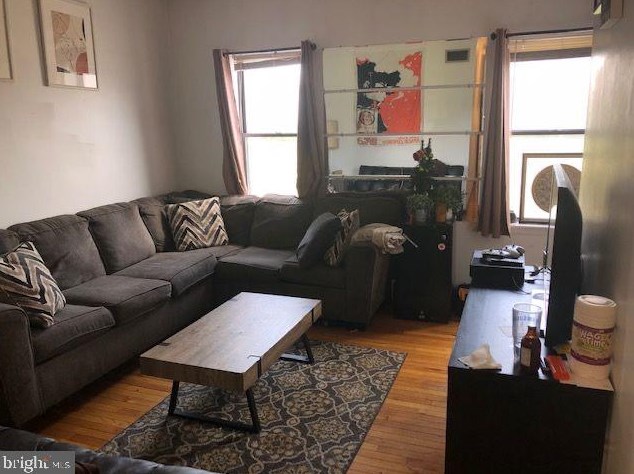 1814 Callowhill St, Philadelphia PA  19130-4110 exterior