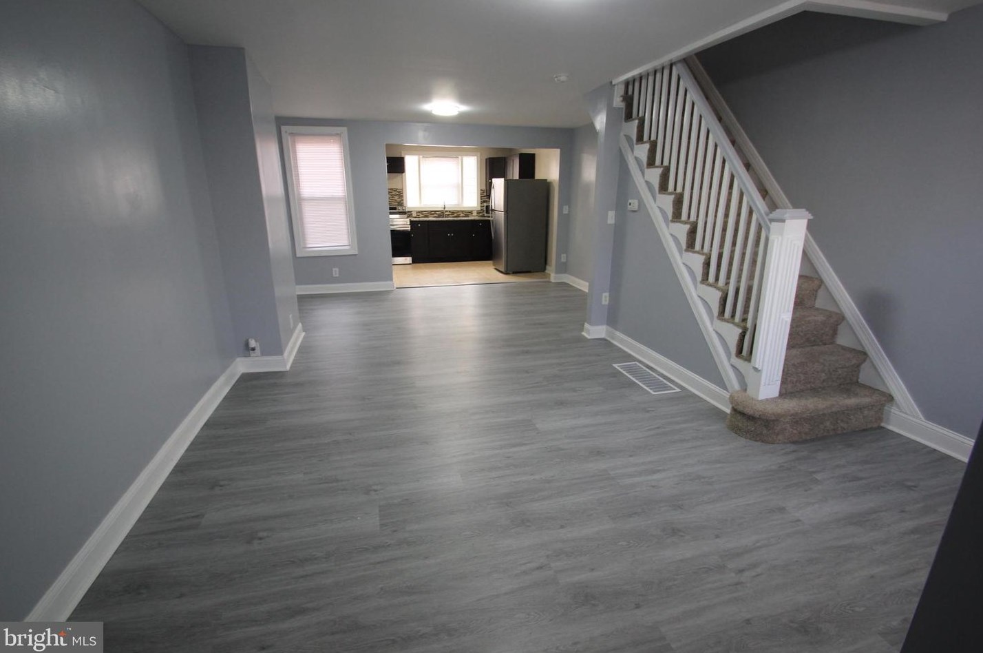 7819 Temple Rd, Philadelphia, PA 19150-2109