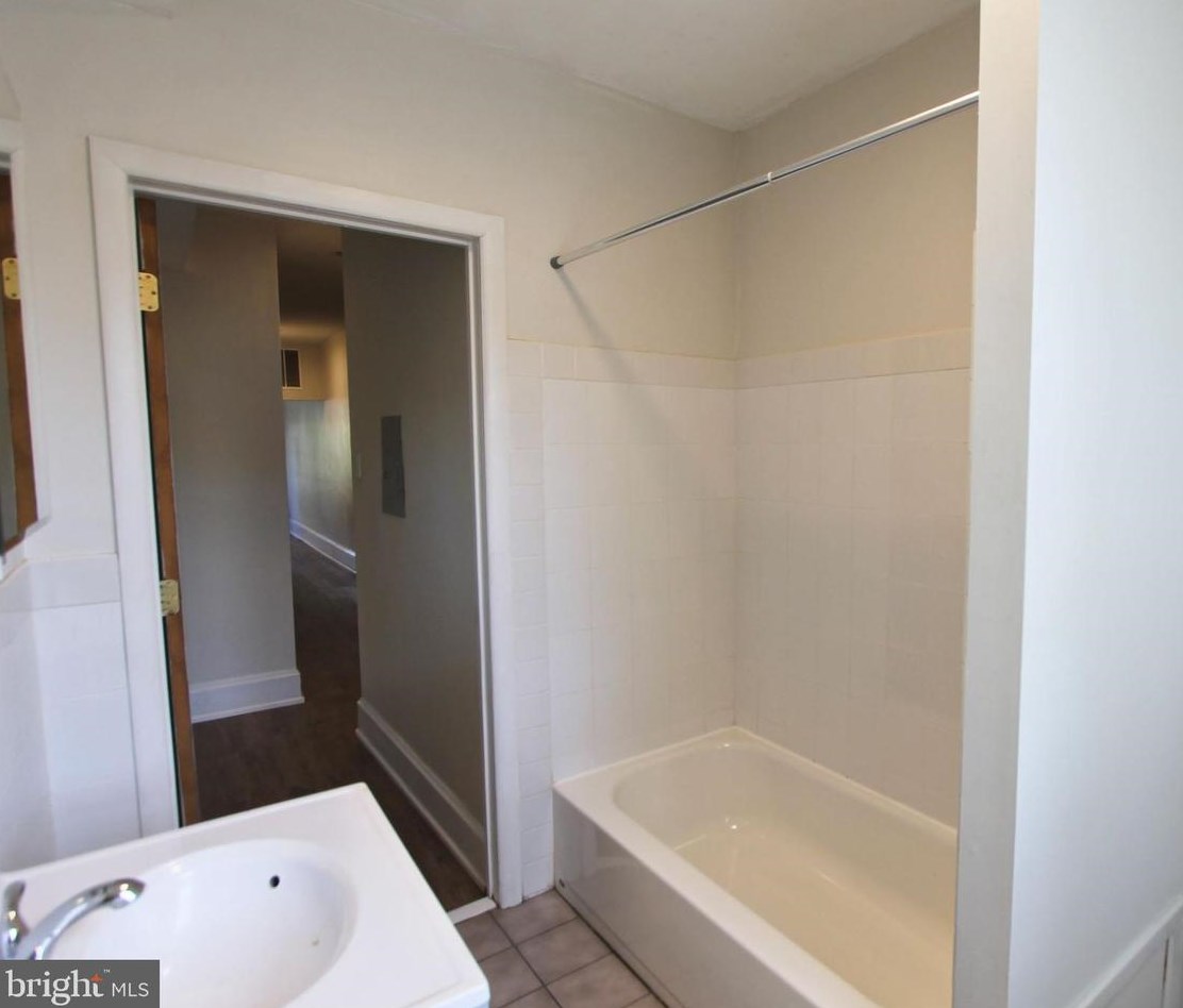 437 Hansberry St, Philadelphia PA  19144-4026 exterior
