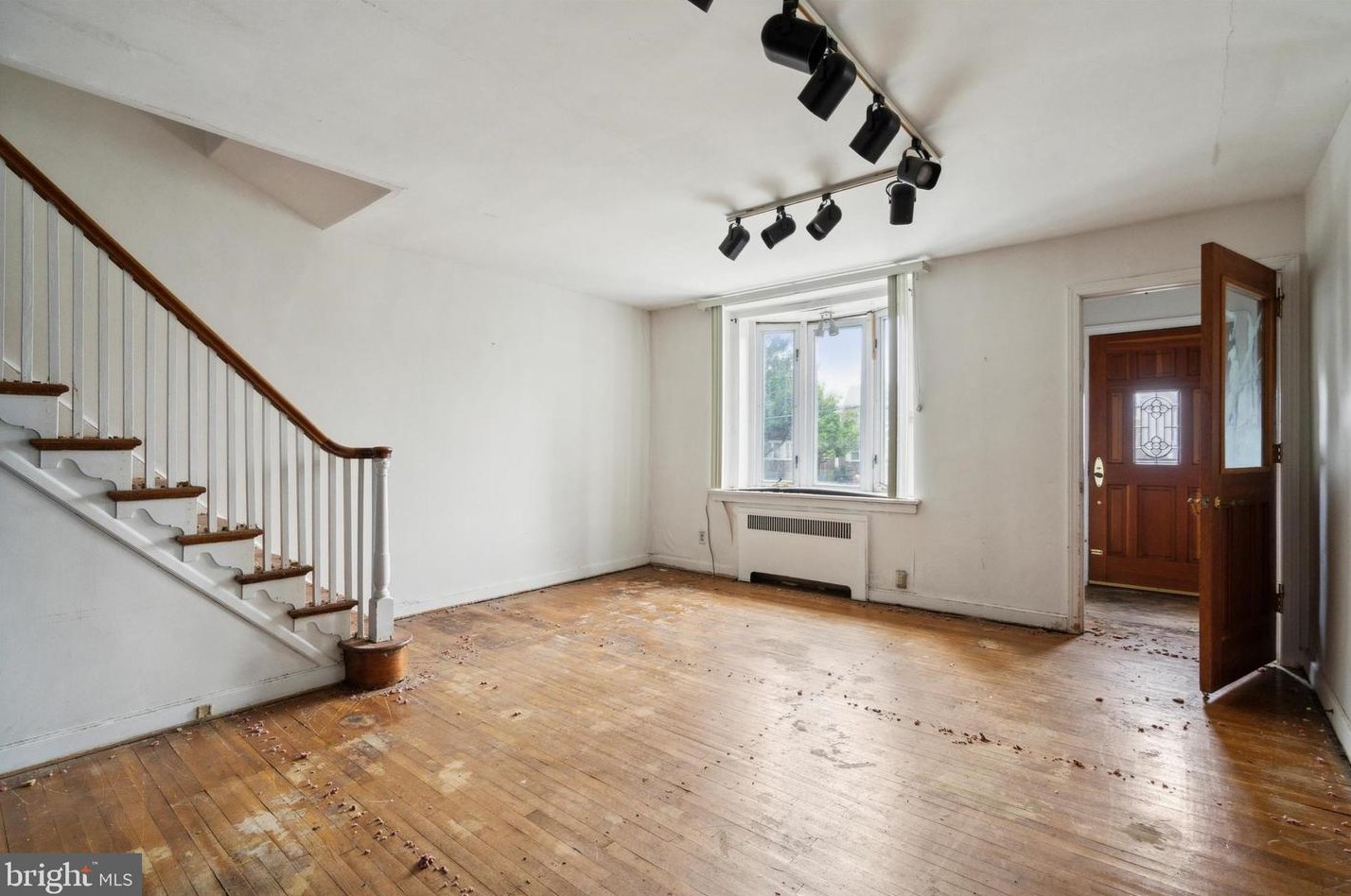 1326 Knorr St, Philadelphia, PA 19111