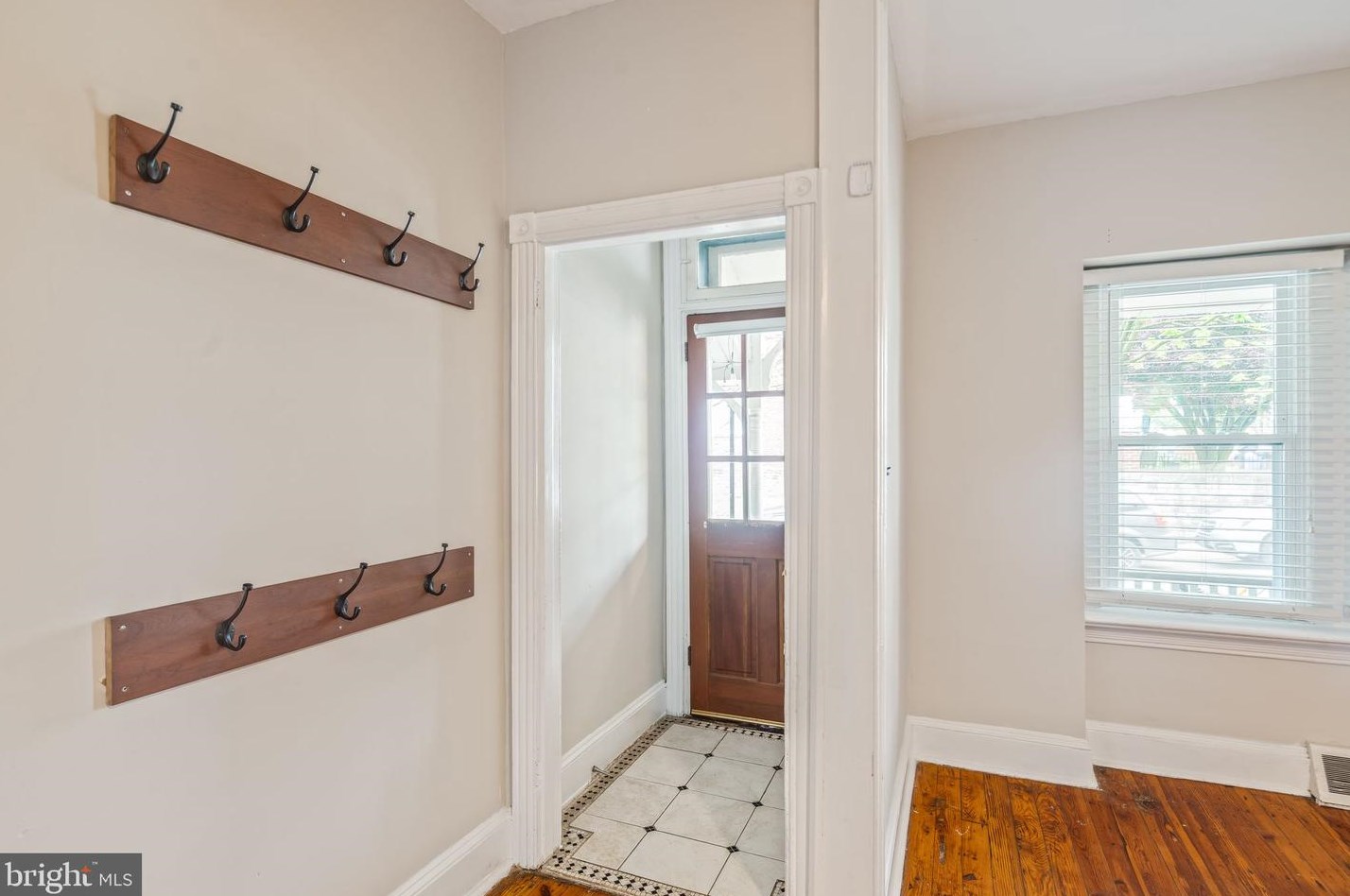 225 Righter St, Philadelphia, PA 19128-3715