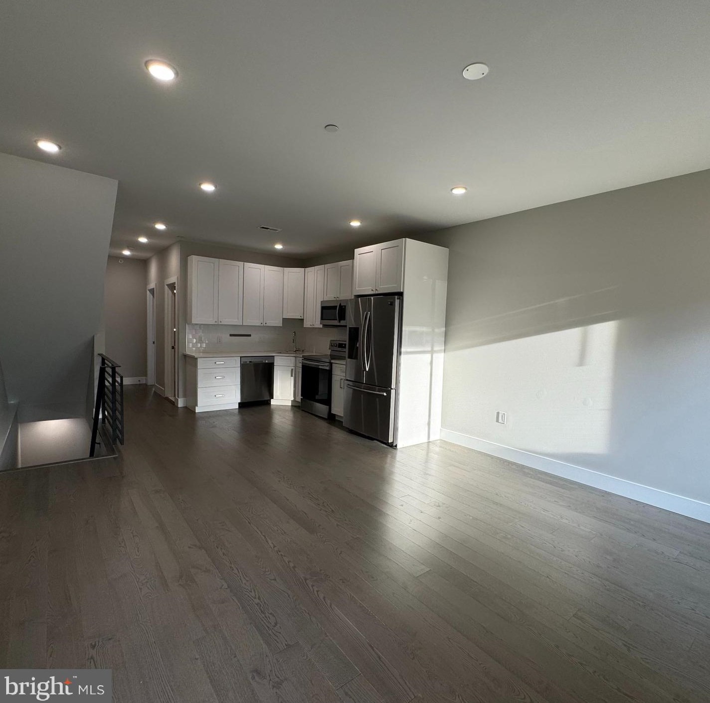 2118 N 8th St #a, Philadelphia, PA 19122
