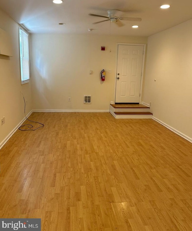 1502 Brown St, Philadelphia, PA 19130-2906