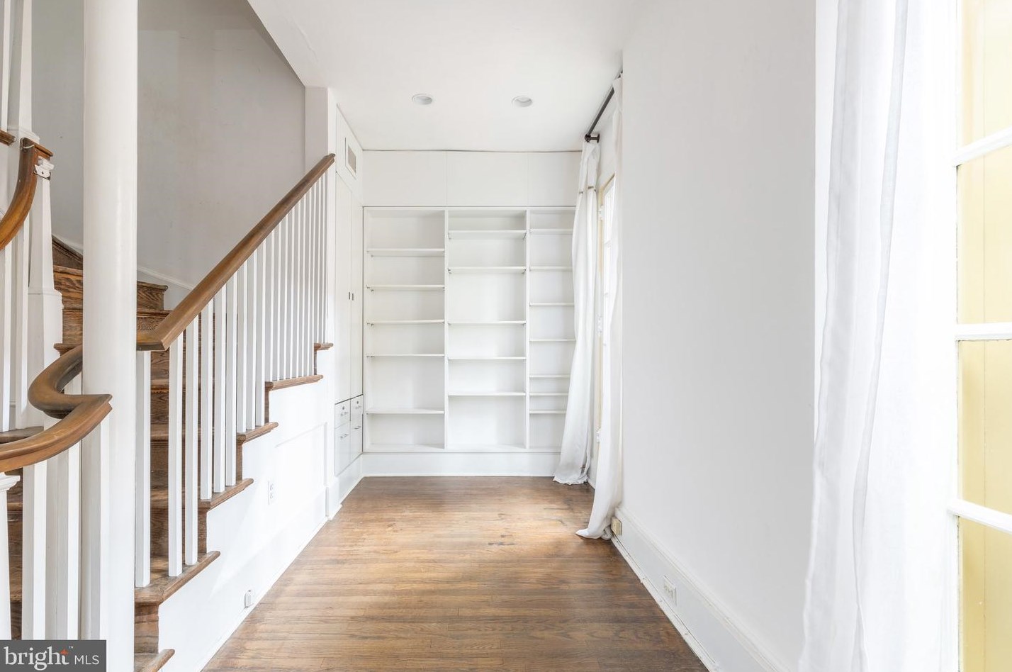 1914 Panama St, Philadelphia PA 19103-6610 exterior