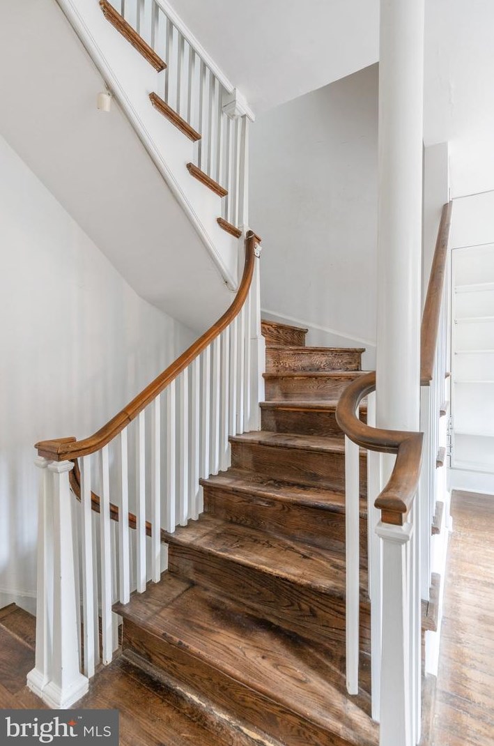 1914 Panama St, Philadelphia PA 19103-6610 exterior