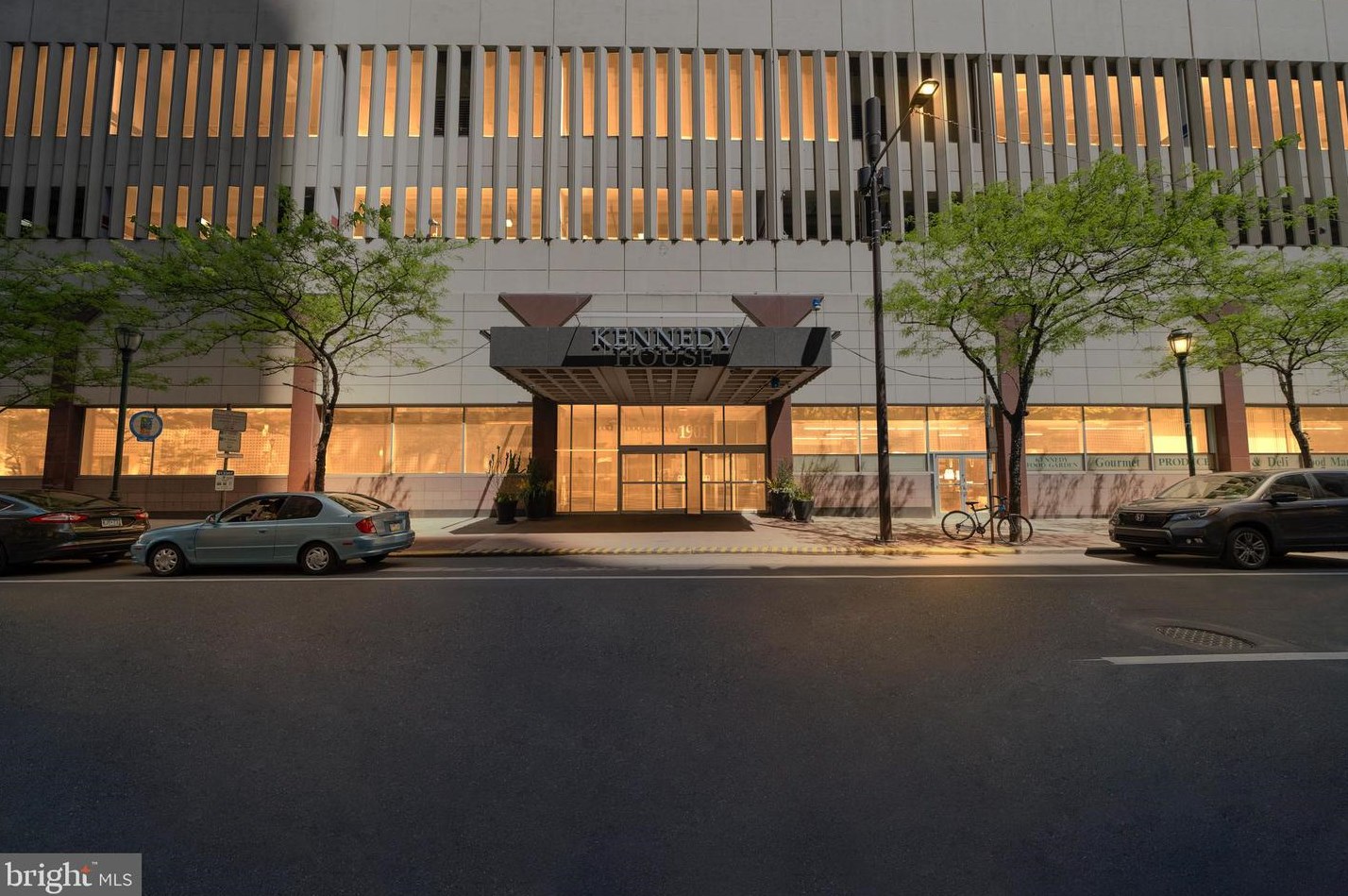 1901 John F Kennedy Blvd, Philadelphia PA 19103-1598 exterior