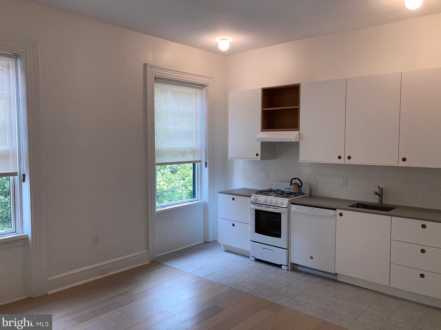 1108 Pine St, Philadelphia PA  19107-7016 exterior