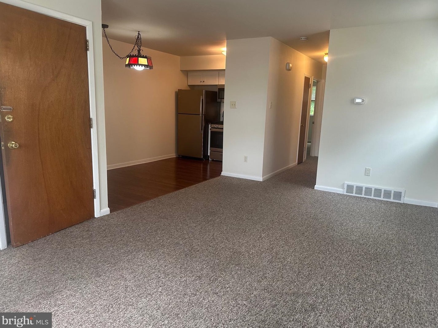 592 Livezey St, Philadelphia, PA 19128-2451