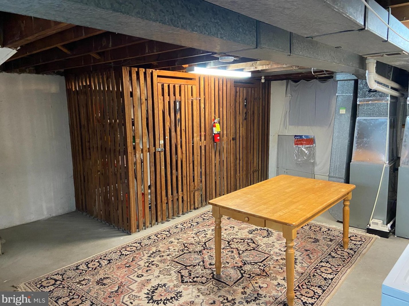 592 Livezey St, Philadelphia PA  19128-2451 exterior