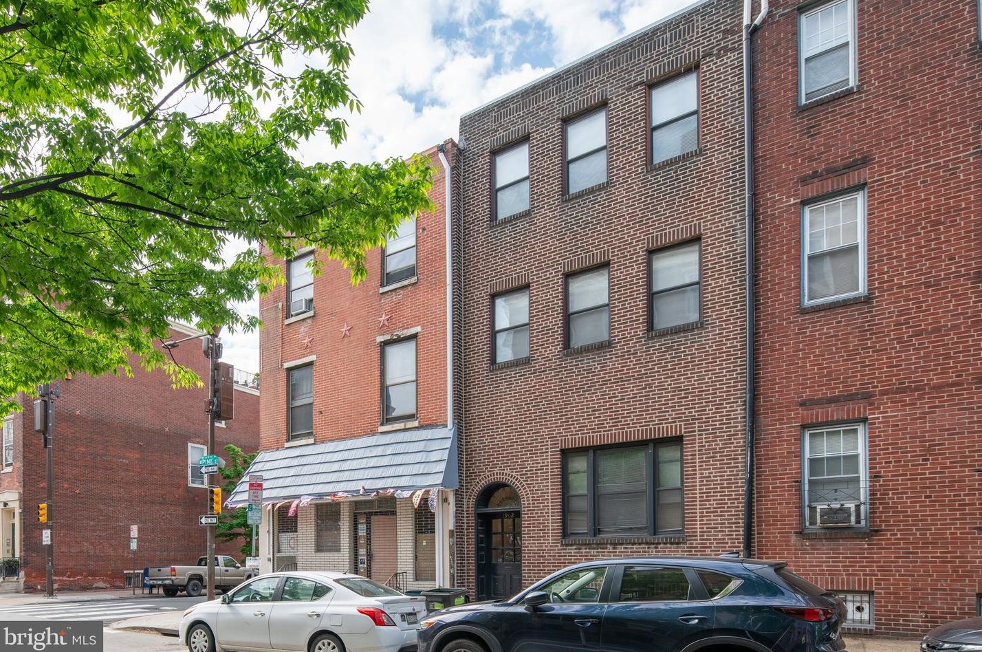 1902 Pine St, Philadelphia PA  19103-6661 exterior