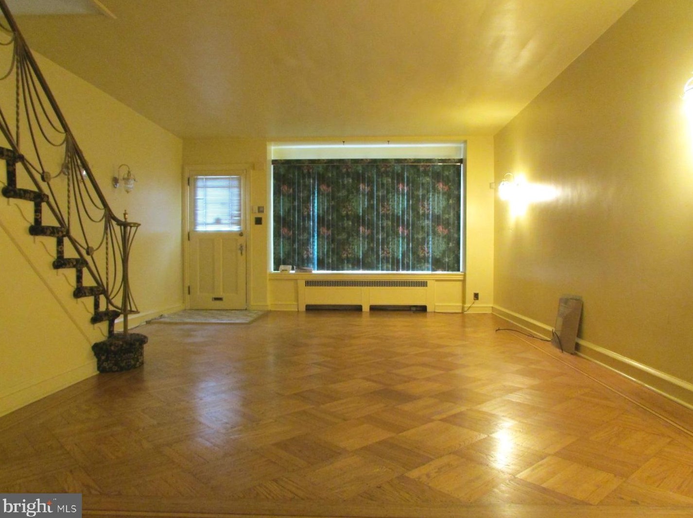 6252 N Lawrence St, Philadelphia, PA 19120