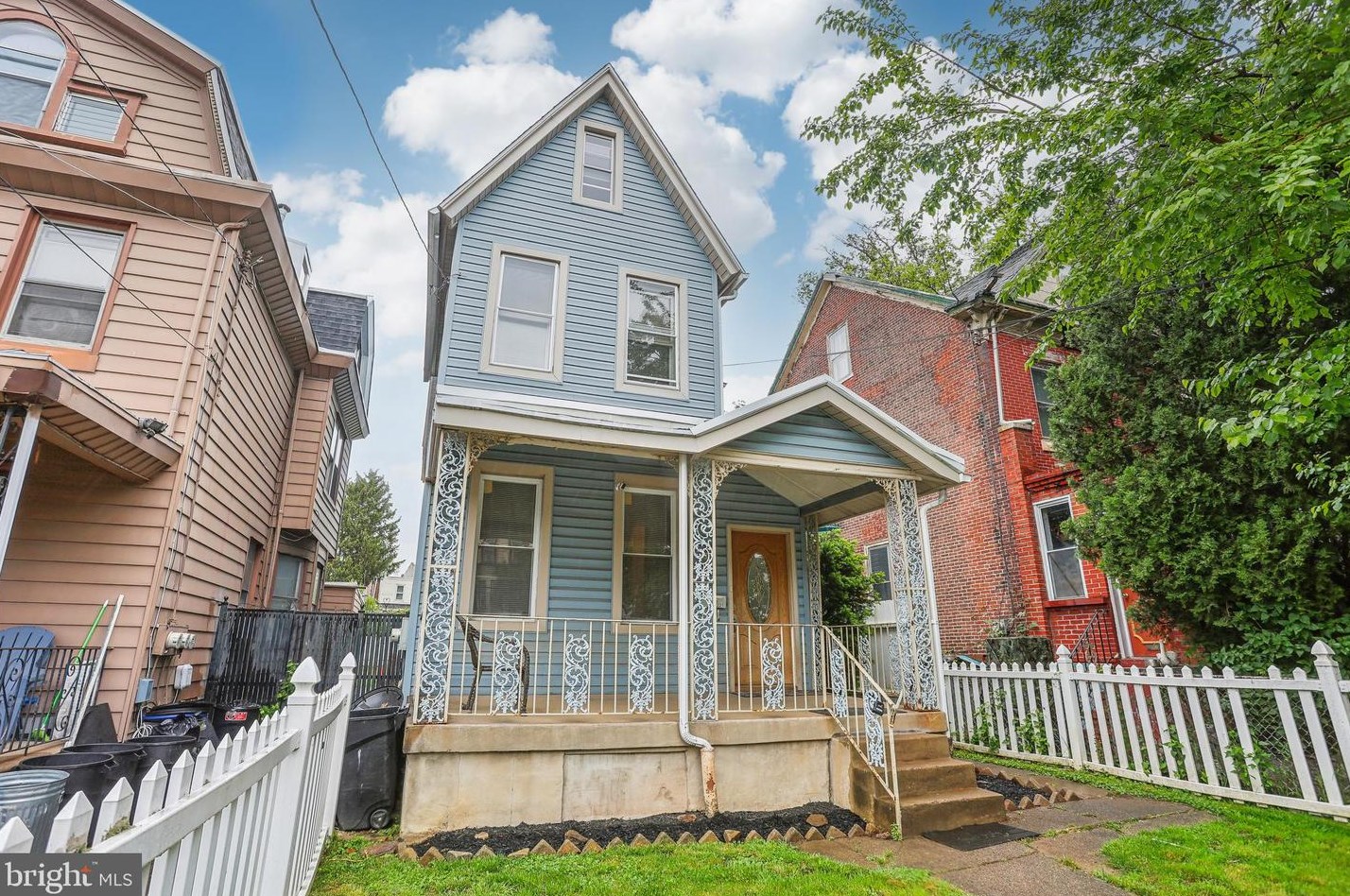 221 Tabor Rd, Philadelphia, PA 19120-3024