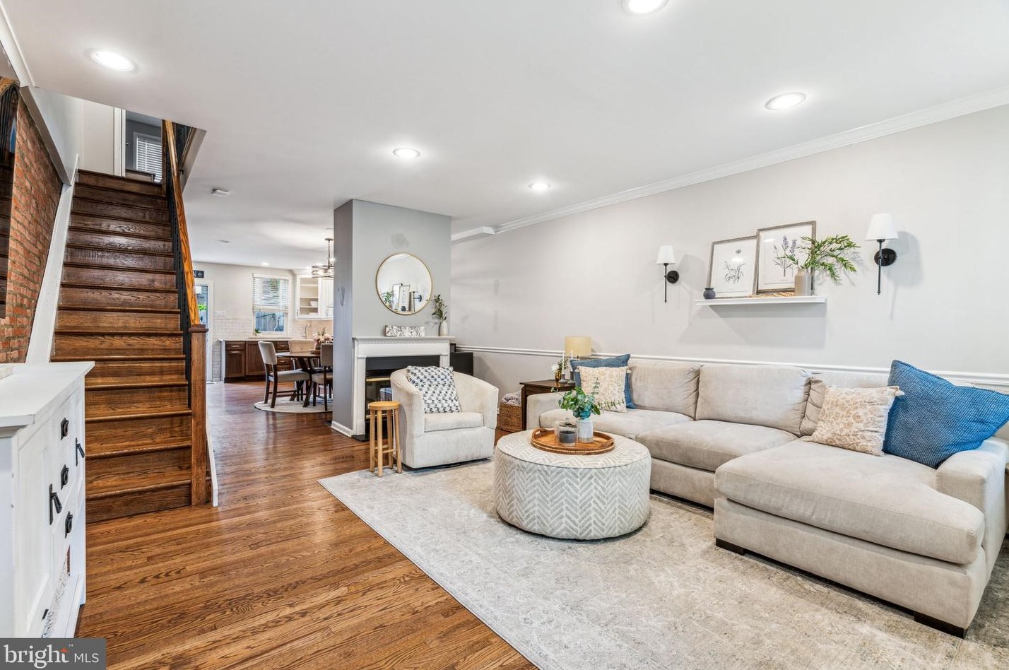 1827 Pemberton St, Philadelphia PA  19146-1823 exterior