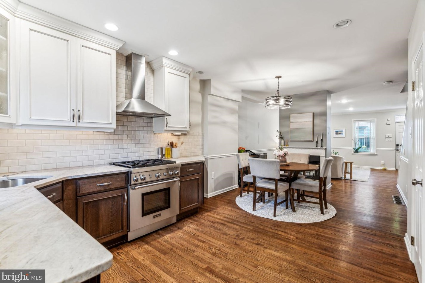 1827 Pemberton St, Philadelphia PA  19146-1823 exterior