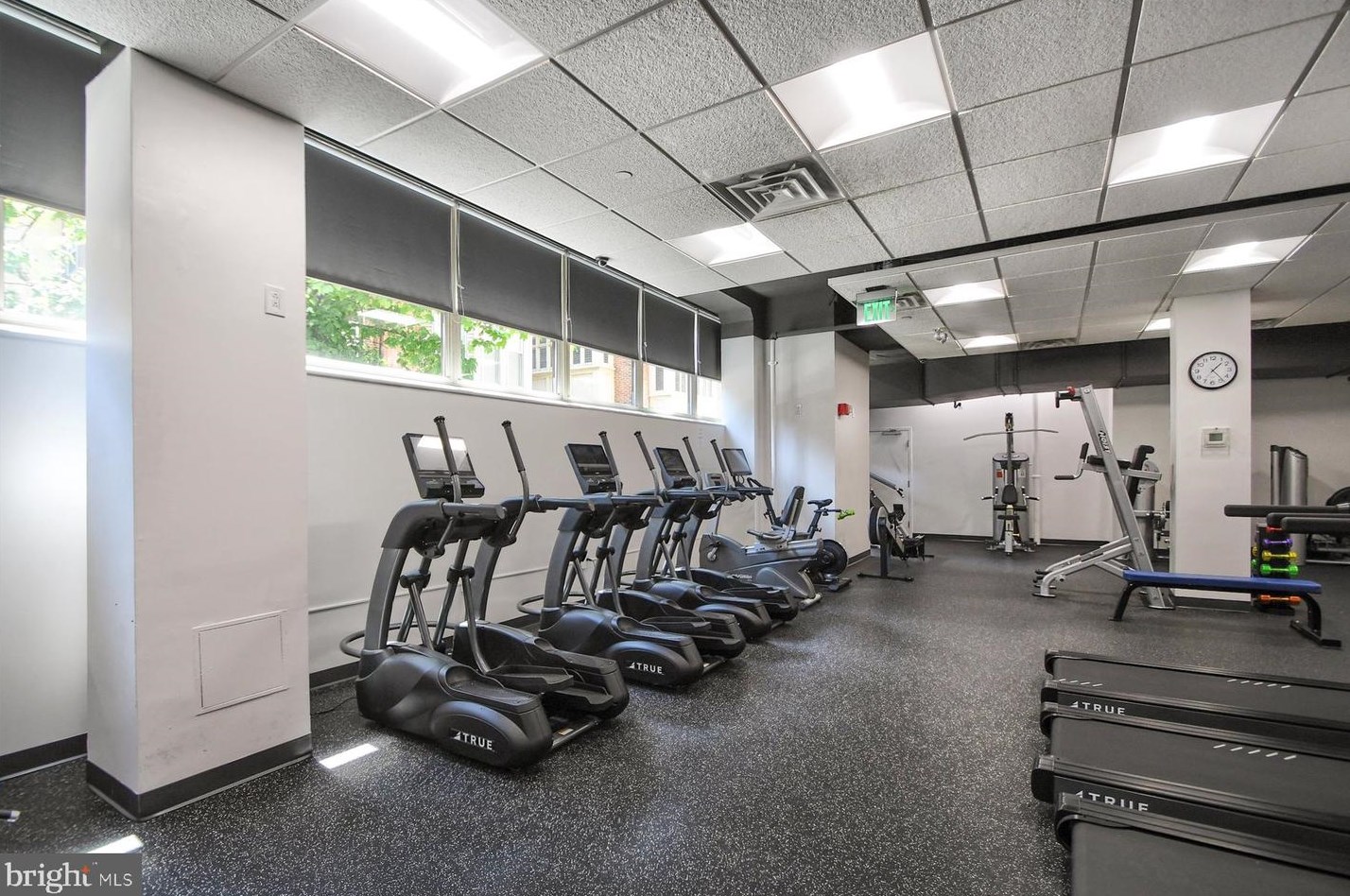 1806 Rittenhouse Sq, Philadelphia PA 19103-5837 exterior