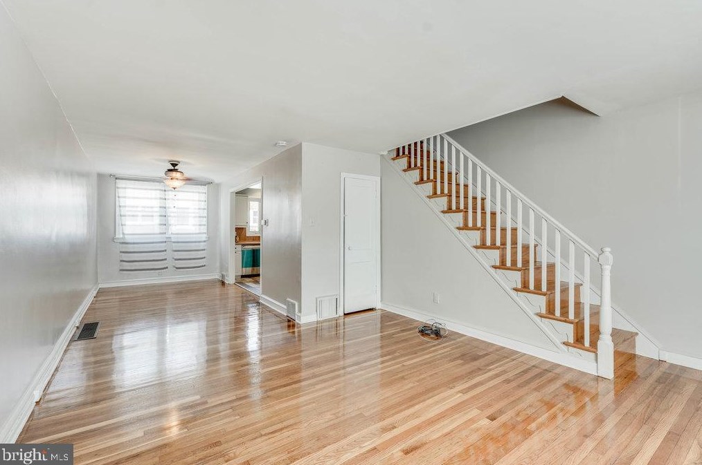 6626 Montague St, Philadelphia, PA 19135-2609