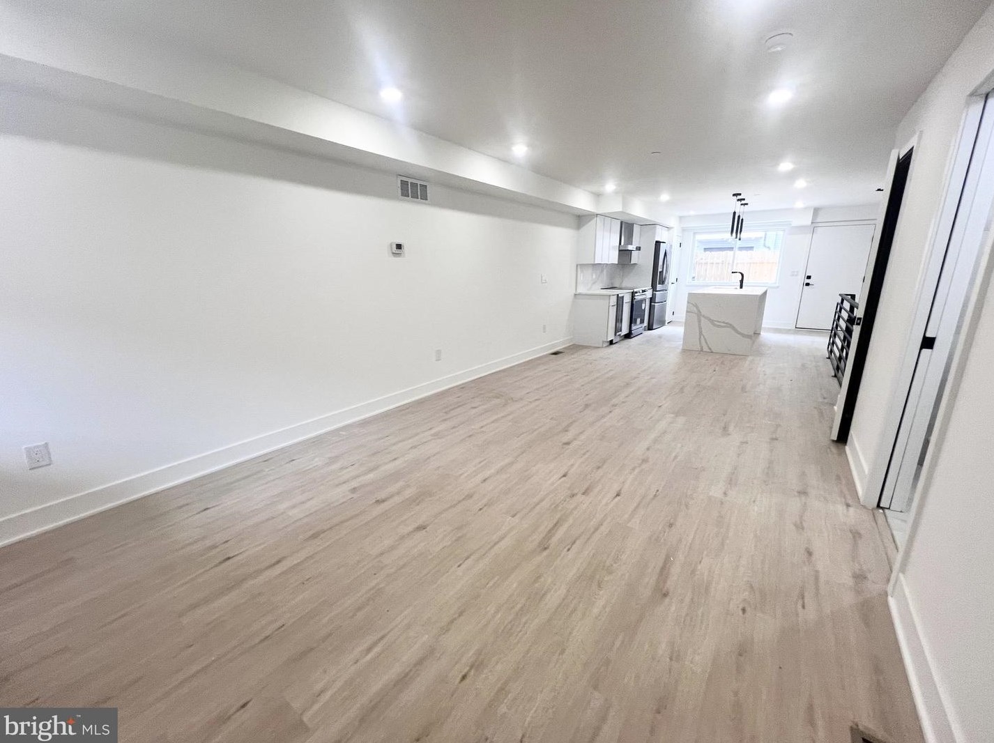 2613 Boston St, Philadelphia, PA 19125-0037
