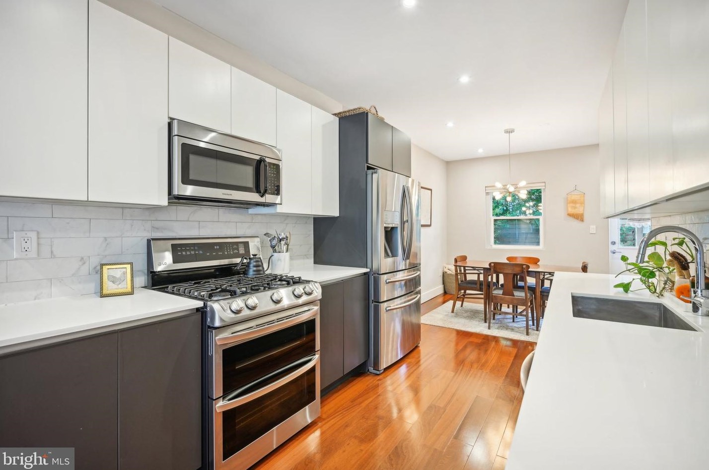 3010 Cabot St, Philadelphia PA 19121-4407 exterior