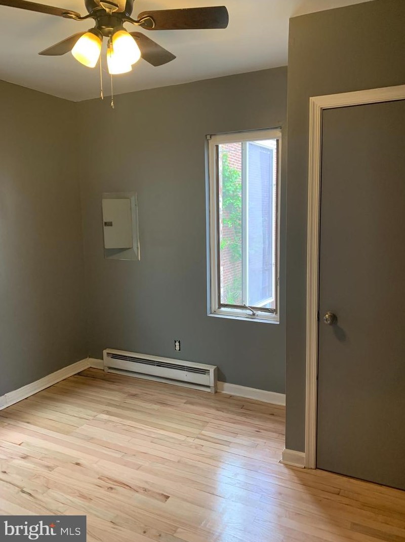 151 Conestoga St, Philadelphia, PA 19139-2528