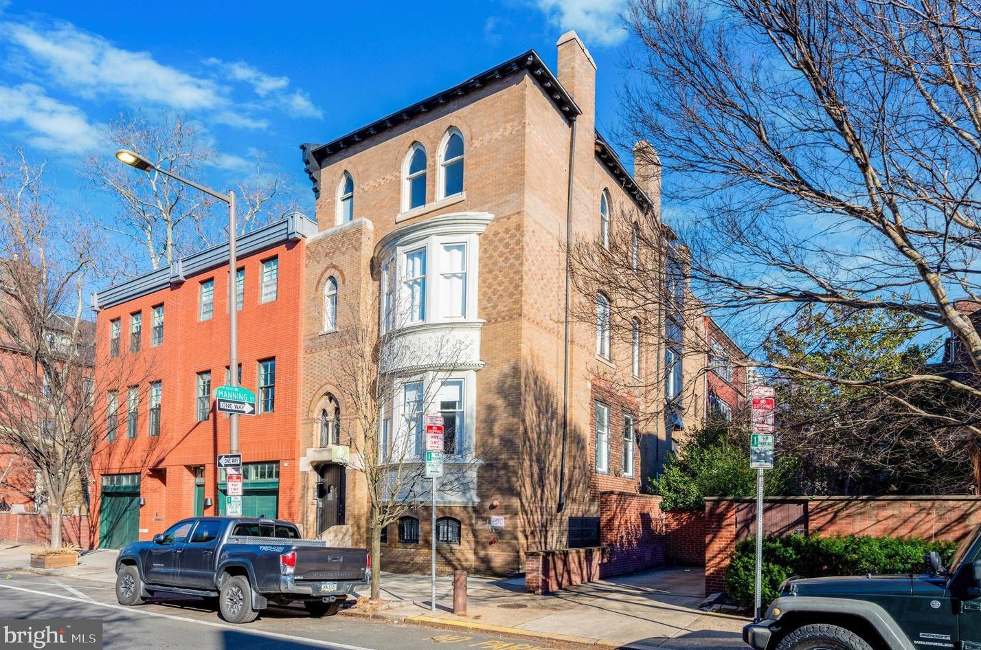 265 S 22nd St #1r, Philadelphia, PA 19103