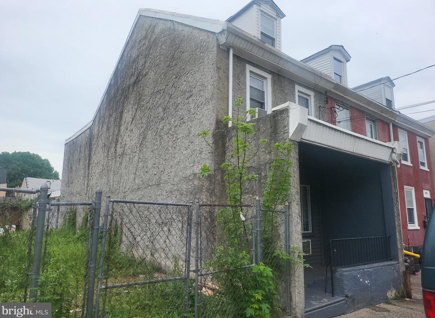 4173 Paul St, Philadelphia, PA 19124-4607