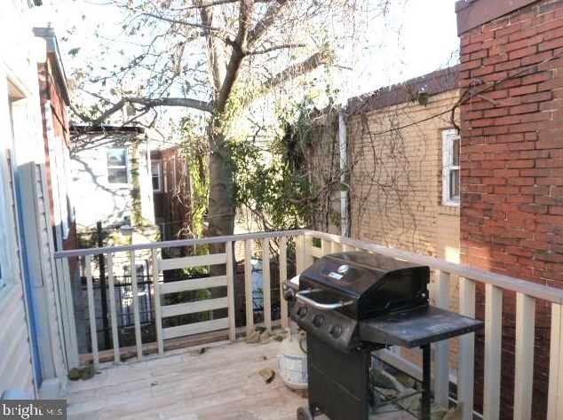 1710 Huntingdon St, Philadelphia PA 19125-3705 exterior