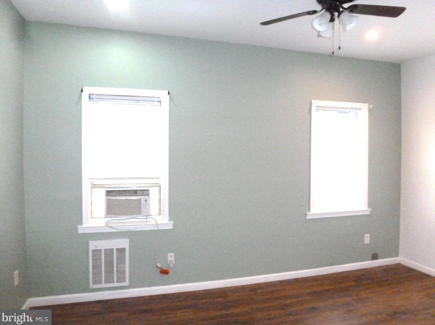 1710 Huntingdon St, Philadelphia PA 19125-3705 exterior