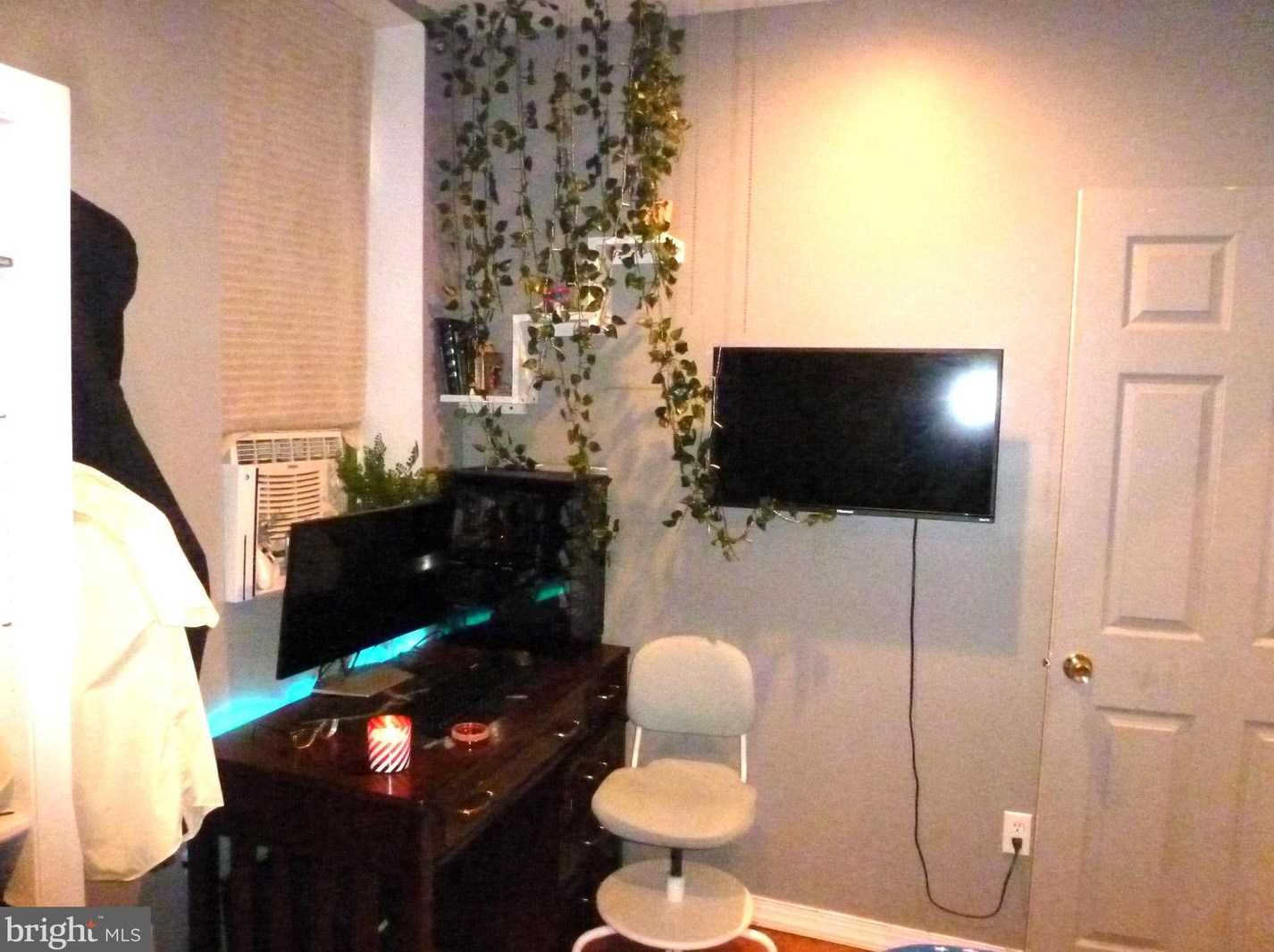 1710 Huntingdon St, Philadelphia PA 19125-3705 exterior