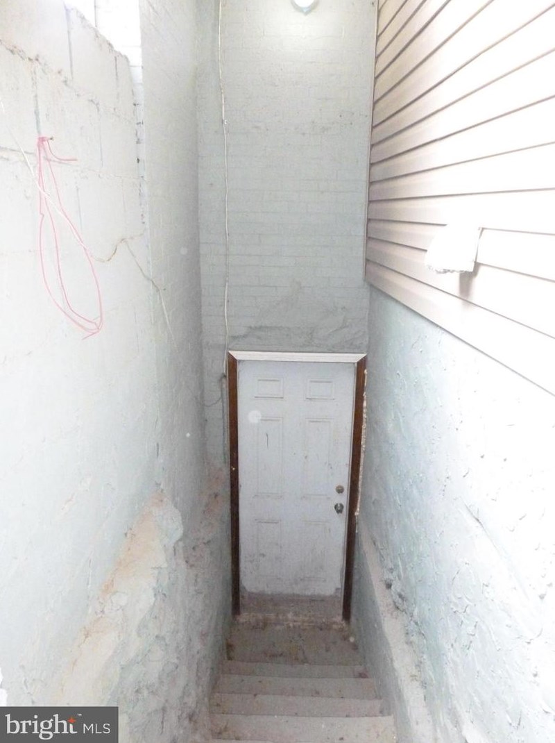 1710 Huntingdon St, Philadelphia PA 19125-3705 exterior