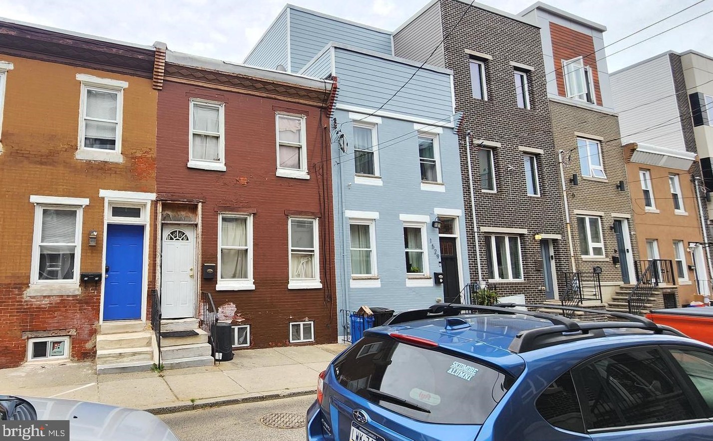 1527 S Cleveland St, Philadelphia, PA 19146