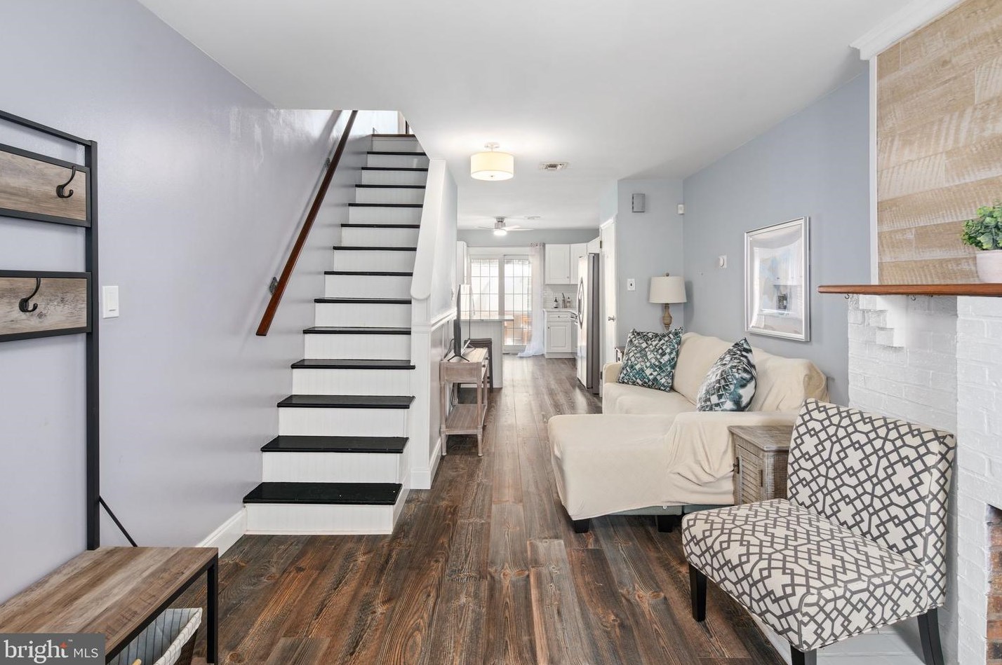 533 Titan St, Philadelphia, PA 19147-5222