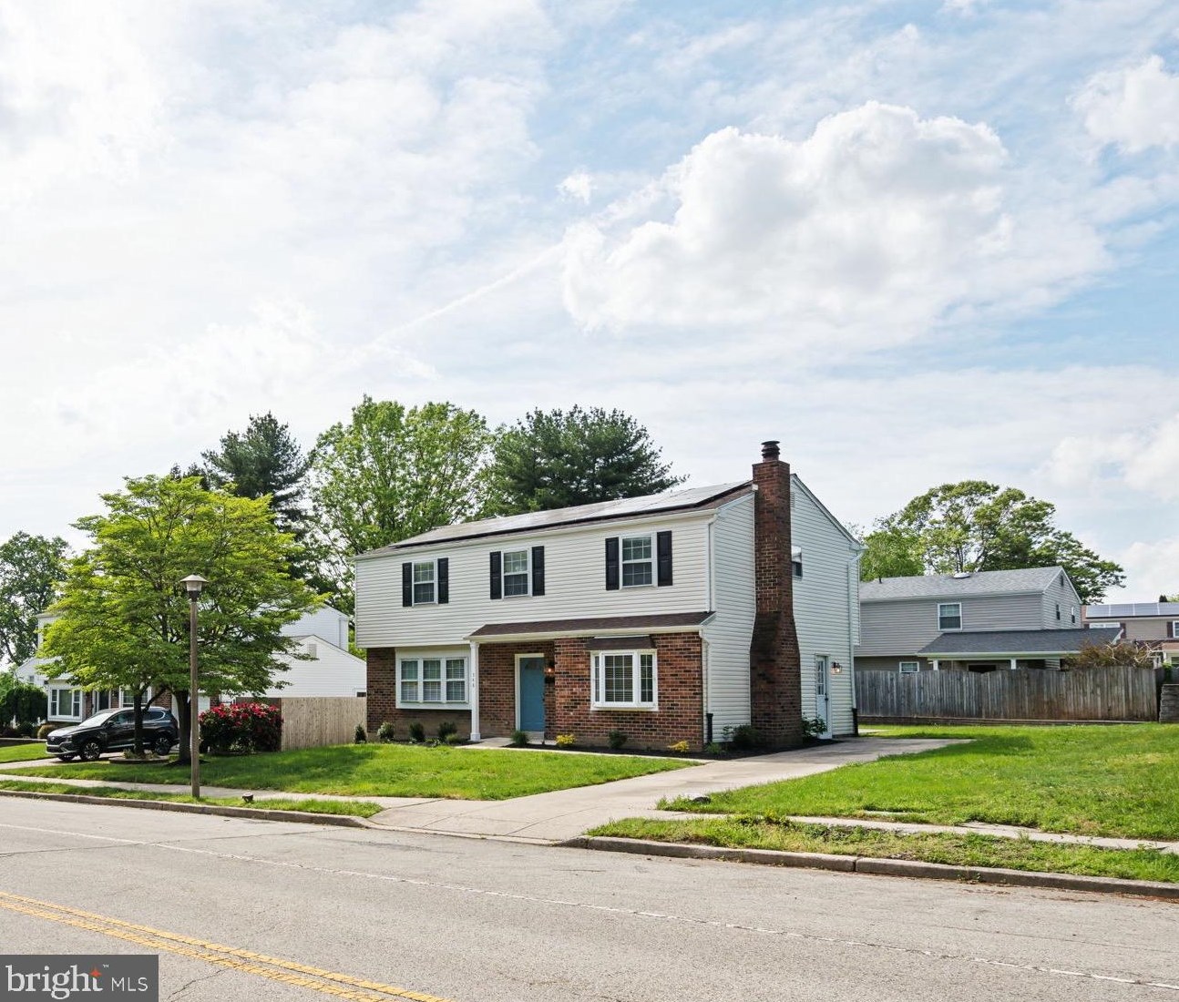 548 Cathedral Rd, Philadelphia, PA 19128-1923