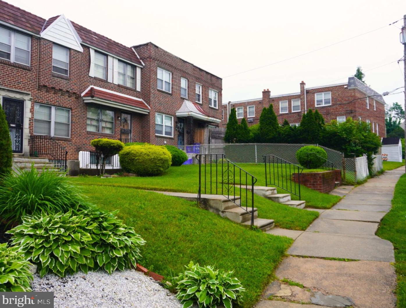 6592 Walnut Park Dr, Philadelphia, PA 19120-1032