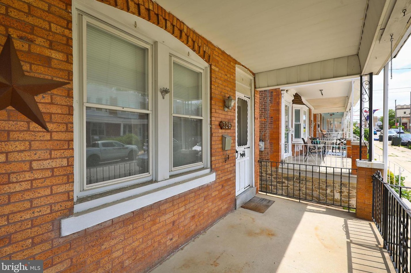 326 Rector St, Philadelphia, PA 19128-5042