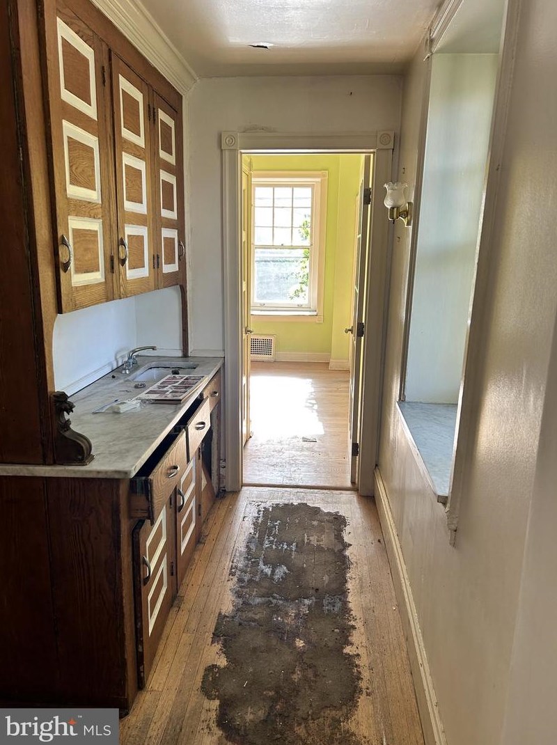 1035 69th Ave, Philadelphia PA 19126-1613 exterior