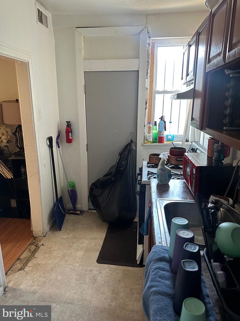 3144 Allegheny Ave, Philadelphia PA  19132-1112 exterior