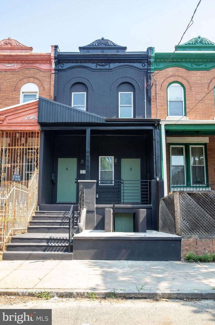 1237 Hilton St, Philadelphia, PA 19140-5204