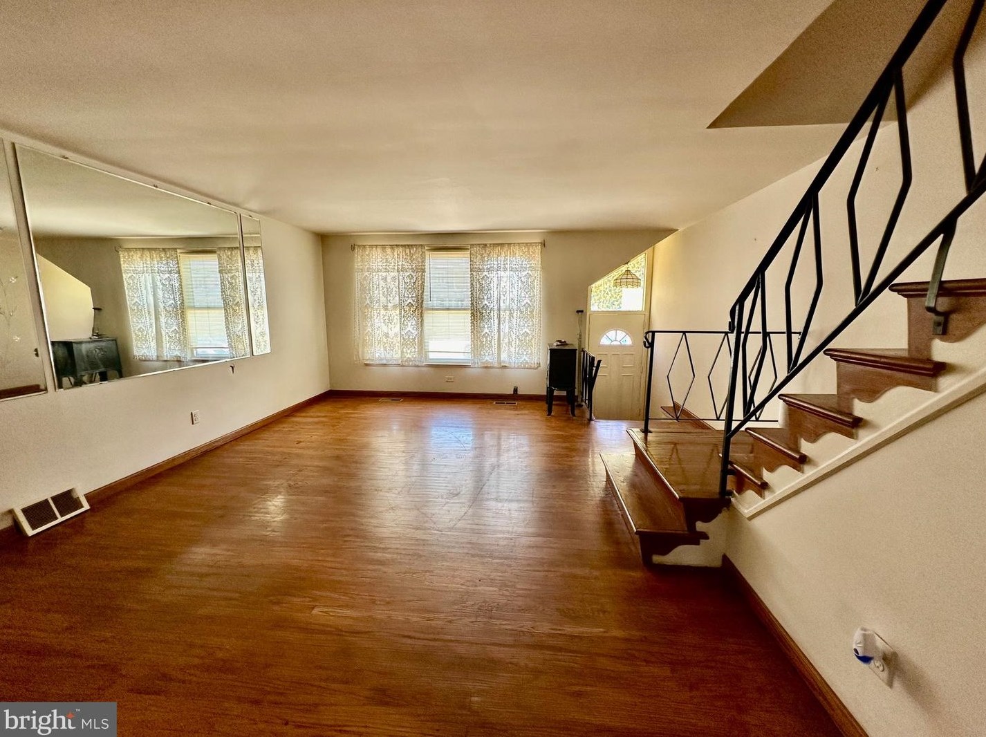 3508 Drumore Dr, Philadelphia, PA 19154-3912