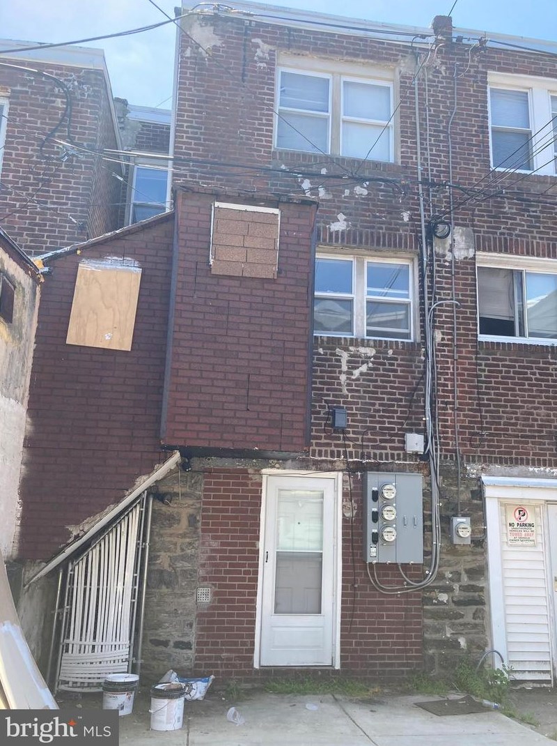 961 Marcella St, Philadelphia PA  19124-1734 exterior