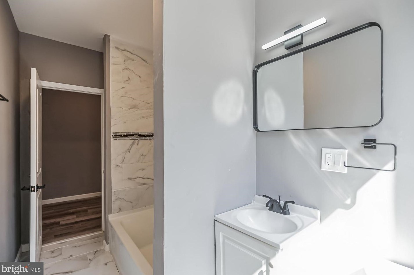 1120 Lindley Ave, Philadelphia PA 19141-2235 exterior